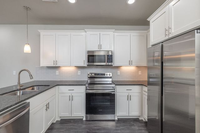 2164 Million Lane, Fayetteville, AR 72704