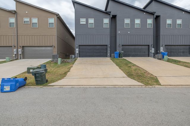 2164 Million Lane, Fayetteville, AR 72704