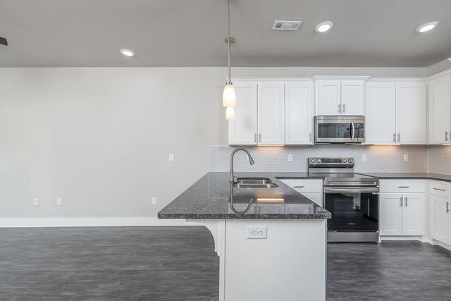 2164 Million Lane, Fayetteville, AR 72704