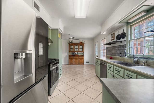 3412 East Lindsay Drive, Columbus, GA 31907