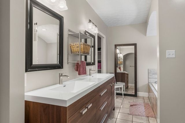 3412 East Lindsay Drive, Columbus, GA 31907