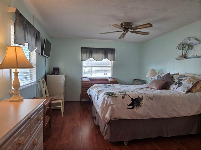 500 LONGWOOD DRIVE, Venice, FL 34285