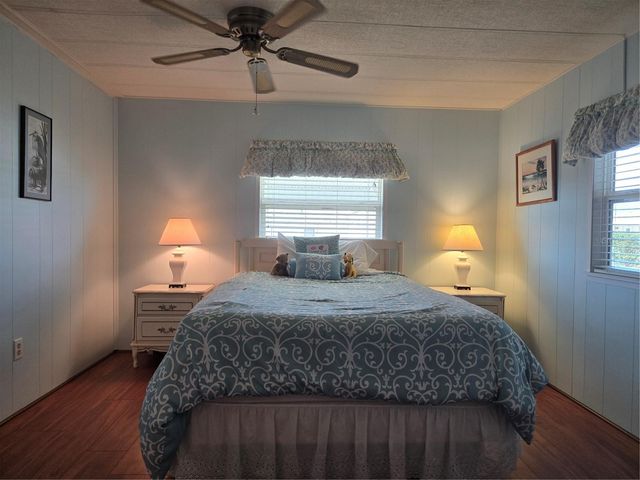 500 LONGWOOD DRIVE, Venice, FL 34285