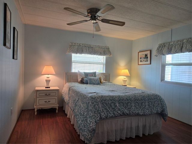 500 LONGWOOD DRIVE, Venice, FL 34285