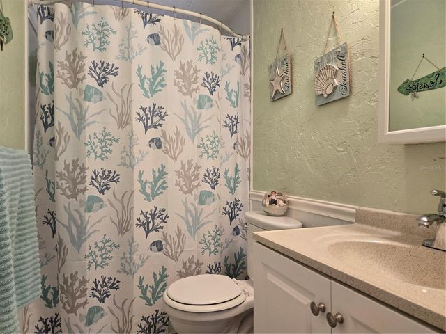 500 LONGWOOD DRIVE, Venice, FL 34285