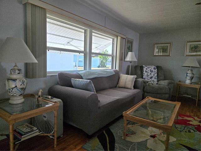 500 LONGWOOD DRIVE, Venice, FL 34285