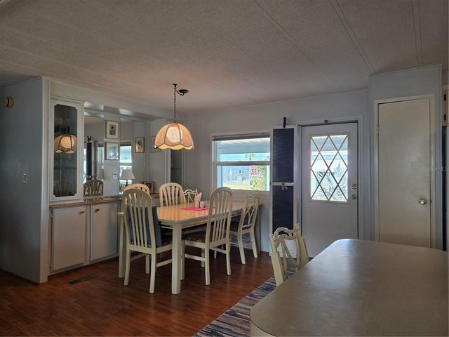 500 LONGWOOD DRIVE, Venice, FL 34285