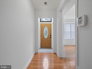 131 R ST NE #A, Washington, DC 20002