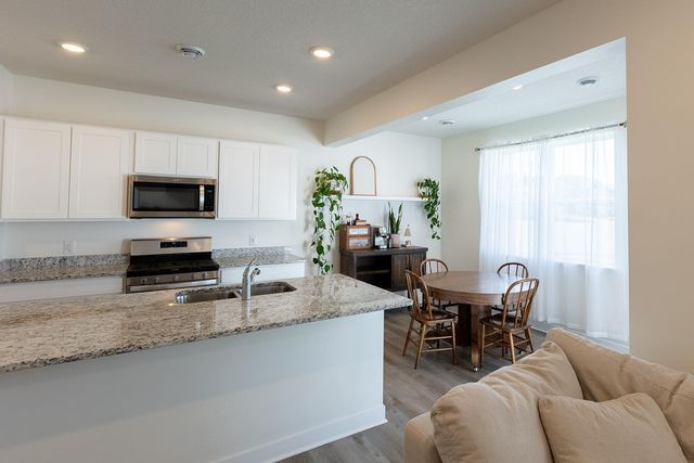 1702 Athens Terrace, Shakopee, MN 55379
