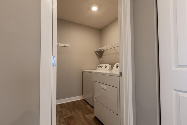 1702 Athens Terrace, Shakopee, MN 55379