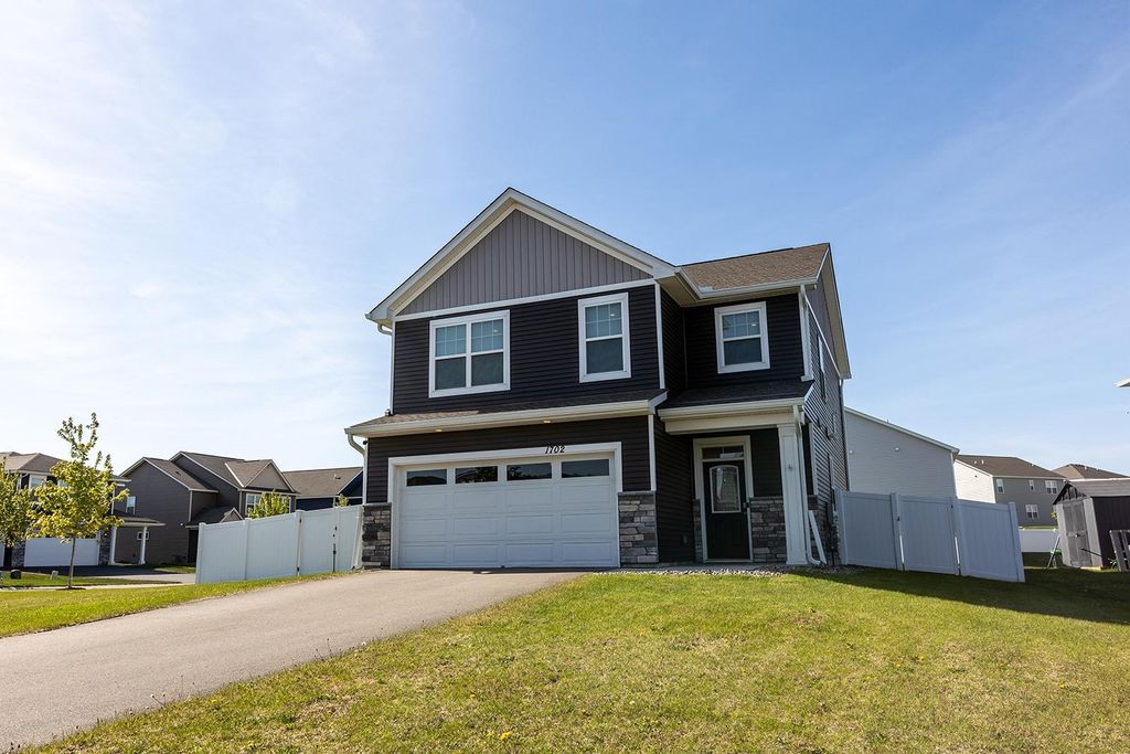 1702 Athens Terrace, Shakopee, MN 55379 — photo 2