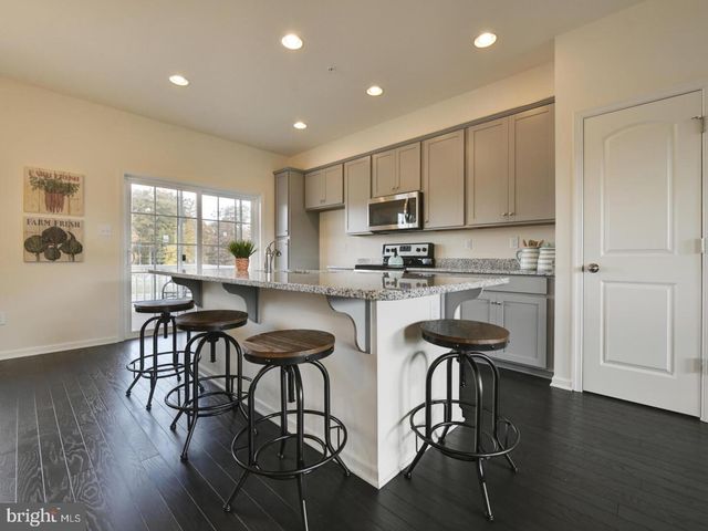 56 IRON GATE RD, Sicklerville, NJ 08081