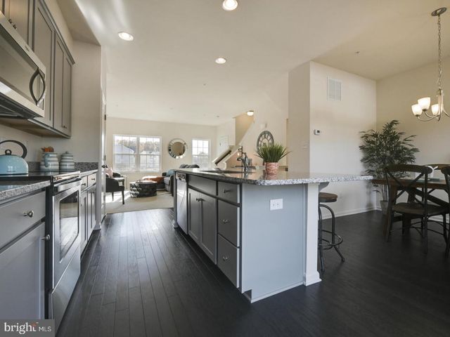 56 IRON GATE RD, Sicklerville, NJ 08081