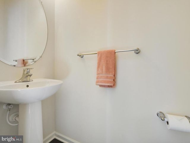 56 IRON GATE RD, Sicklerville, NJ 08081