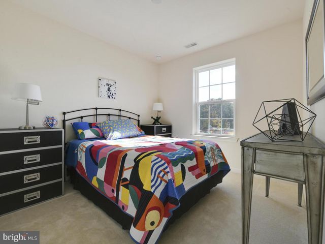 56 IRON GATE RD, Sicklerville, NJ 08081