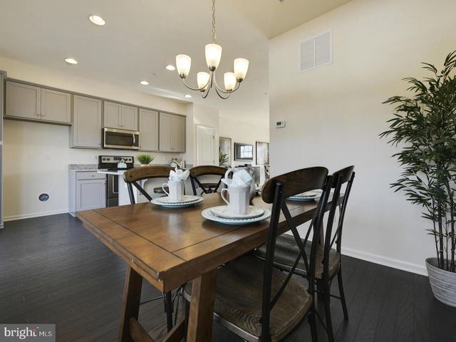 56 IRON GATE RD, Sicklerville, NJ 08081