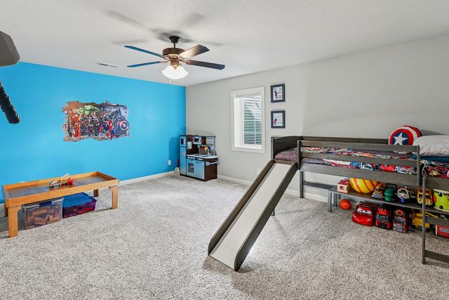 1007 Lakeview Drive, Pella, IA 50219