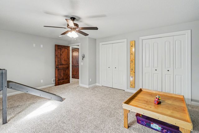 1007 Lakeview Drive, Pella, IA 50219