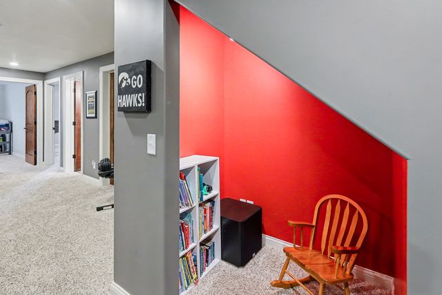 1007 Lakeview Drive, Pella, IA 50219