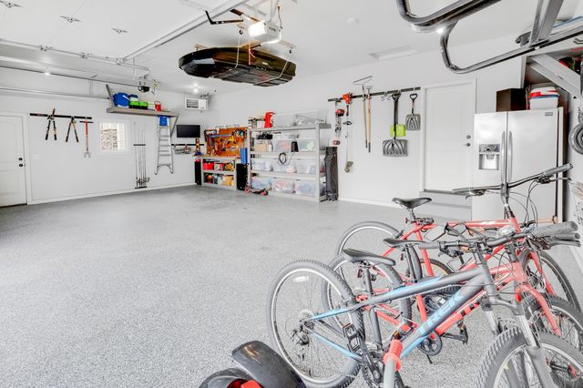 1007 Lakeview Drive, Pella, IA 50219