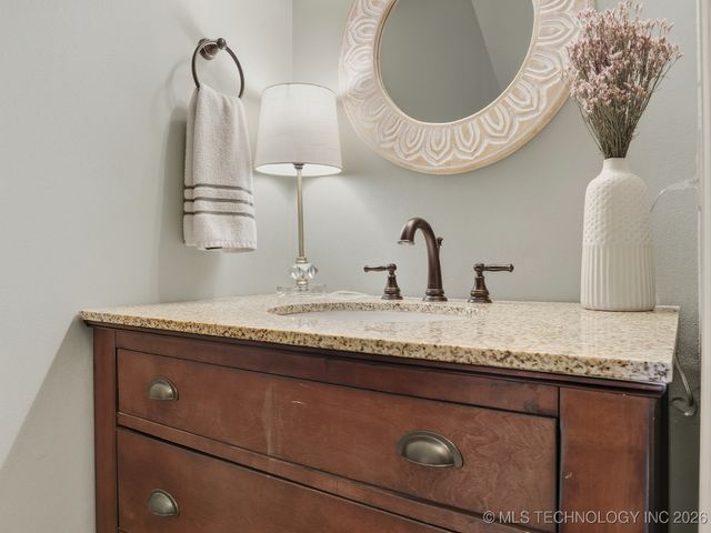 8710 S Delaware Place, Tulsa, OK 74137