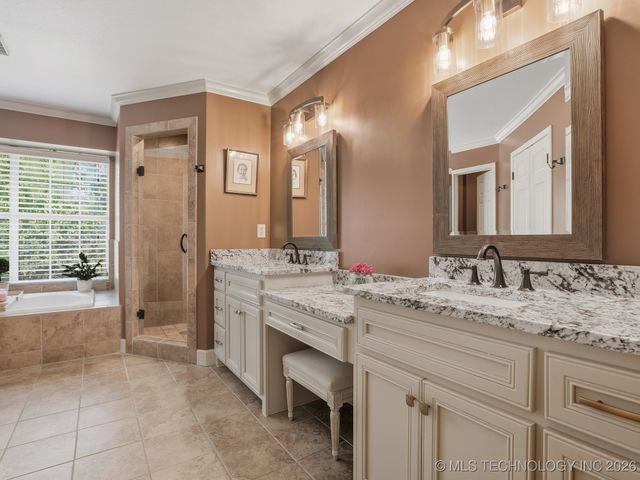 8710 S Delaware Place, Tulsa, OK 74137