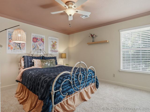 8710 S Delaware Place, Tulsa, OK 74137