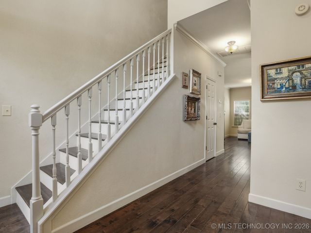 8710 S Delaware Place, Tulsa, OK 74137