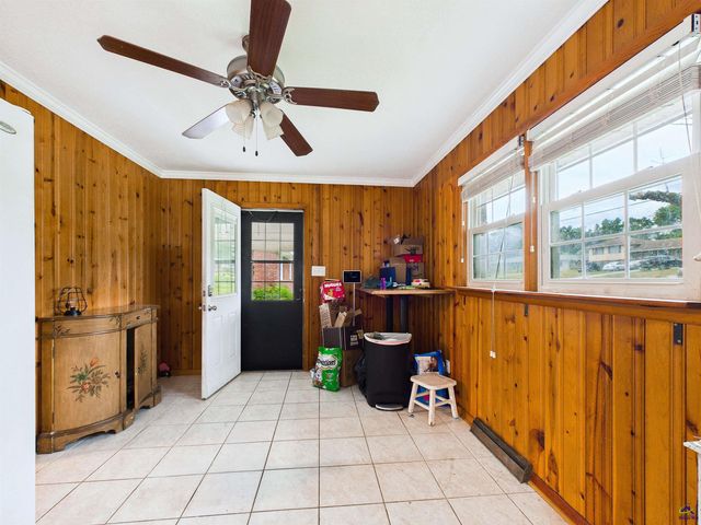 3851 Woodside Dr, Macon, GA 31206