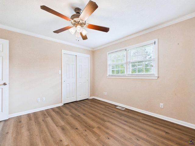 3851 Woodside Dr, Macon, GA 31206
