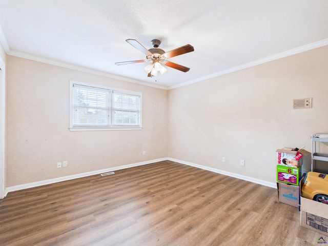 3851 Woodside Dr, Macon, GA 31206