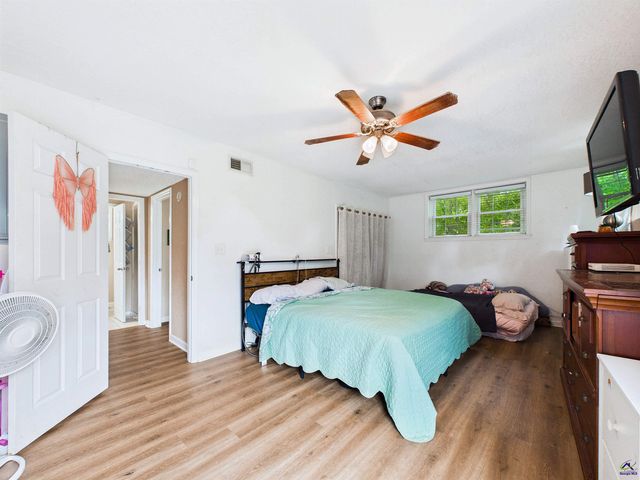 3851 Woodside Dr, Macon, GA 31206