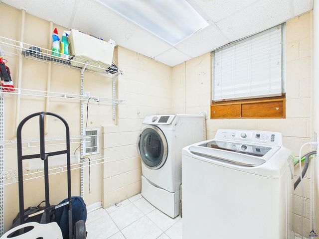 3851 Woodside Dr, Macon, GA 31206