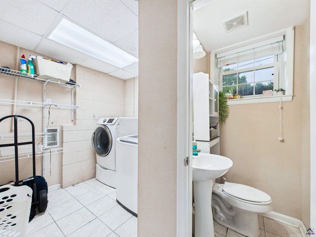 3851 Woodside Dr, Macon, GA 31206