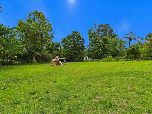 3851 Woodside Dr, Macon, GA 31206