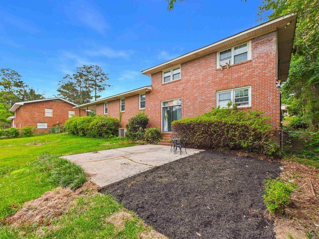 3851 Woodside Dr, Macon, GA 31206