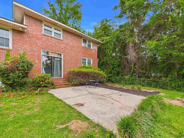 3851 Woodside Dr, Macon, GA 31206
