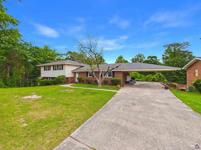3851 Woodside Dr, Macon, GA 31206