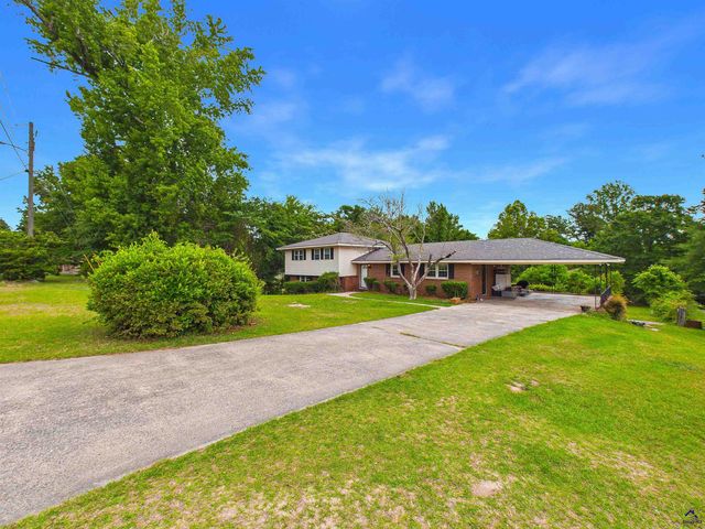 3851 Woodside Dr, Macon, GA 31206