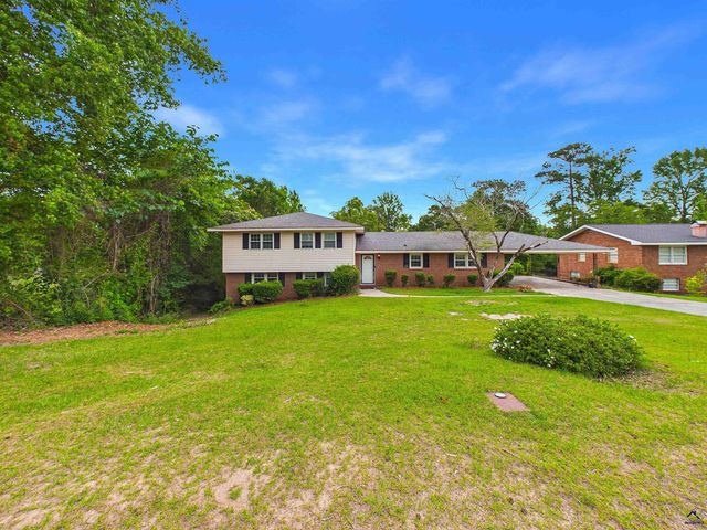 3851 Woodside Dr, Macon, GA 31206