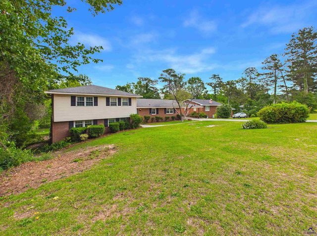 3851 Woodside Dr, Macon, GA 31206