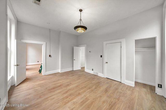 1131 S Brook St, APT 3, Louisville, KY 40203