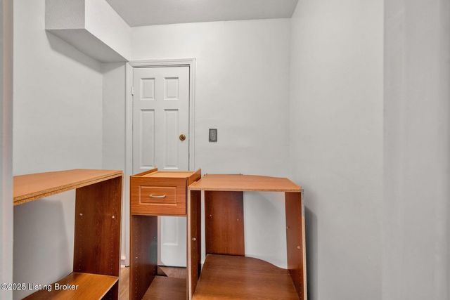 1131 S Brook St, APT 3, Louisville, KY 40203