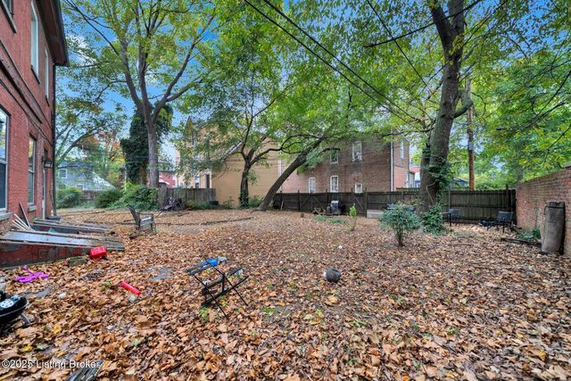 1131 S Brook St, APT 3, Louisville, KY 40203