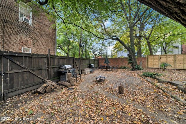 1131 S Brook St, APT 3, Louisville, KY 40203