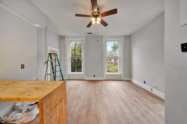 1131 S Brook St, APT 3, Louisville, KY 40203