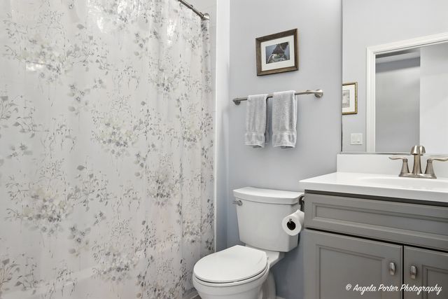 1855 Alta Drive, Volo, IL 60020