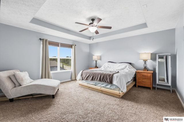 14901 Laurel Avenue, Omaha, NE 68116