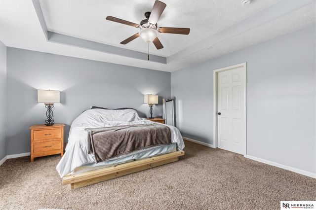 14901 Laurel Avenue, Omaha, NE 68116