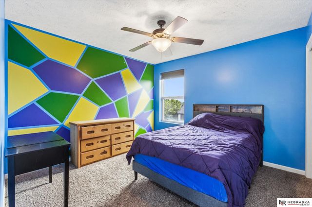 14901 Laurel Avenue, Omaha, NE 68116